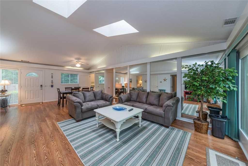 Photo of Livingroom in Lawton Woods