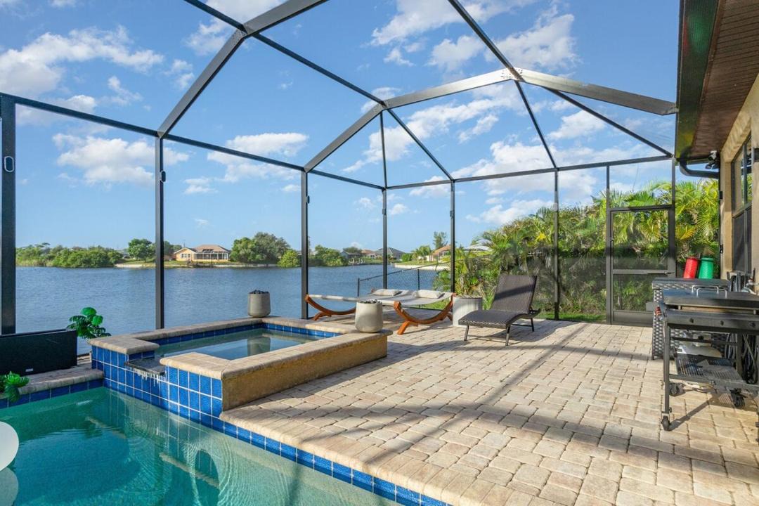 Photo of Patio Balcony in Mariner