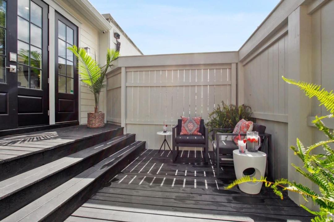 Photo of Patio Balcony in Savannah Victorian District