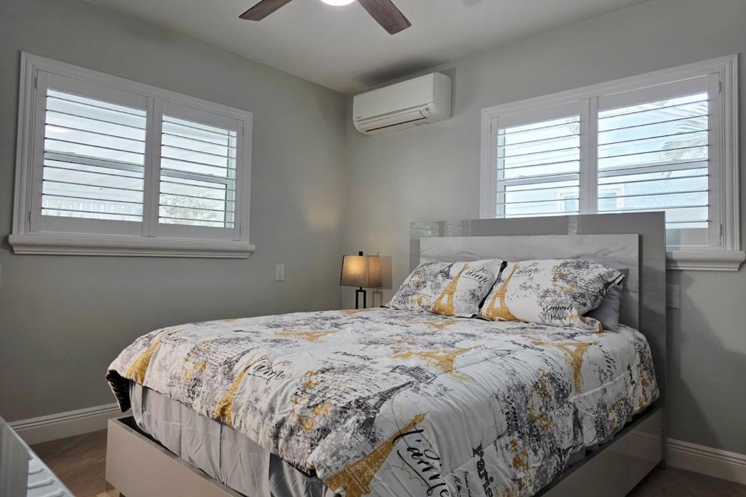 Photo of Bedroom in Shore Acres