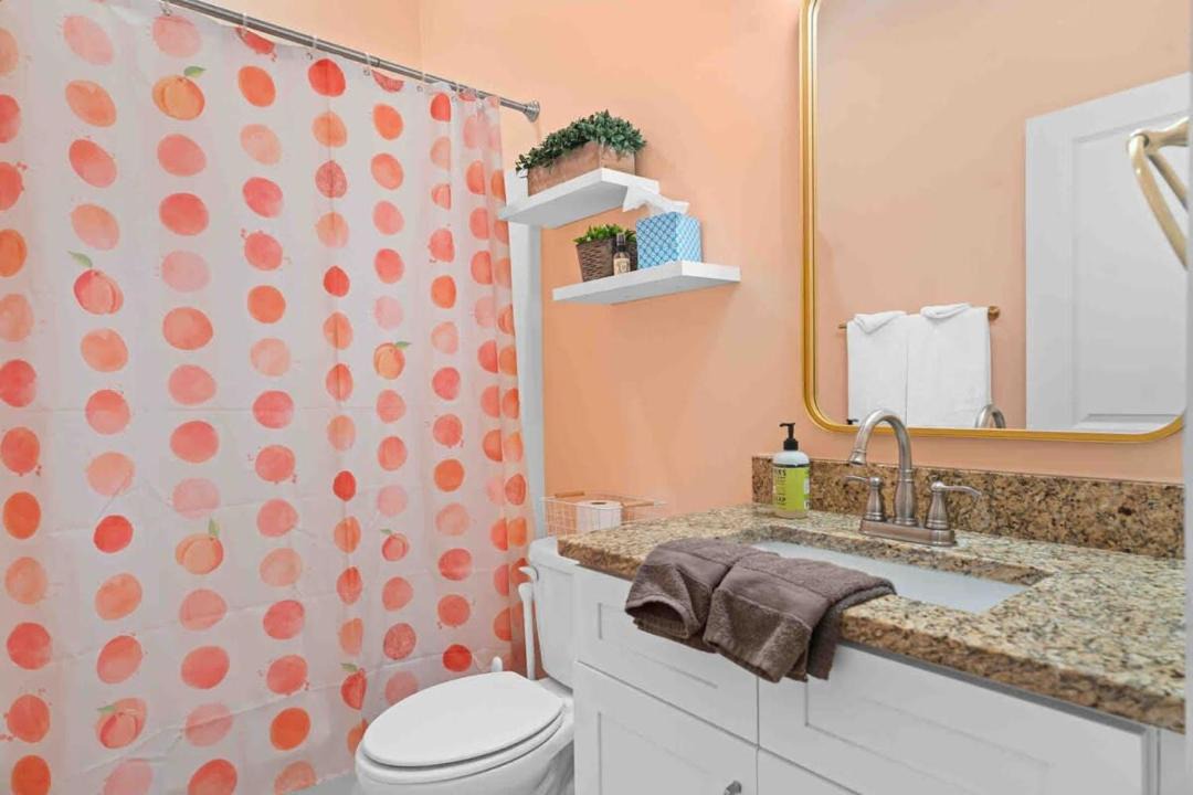 Photo of Bathroom in Dixon Park