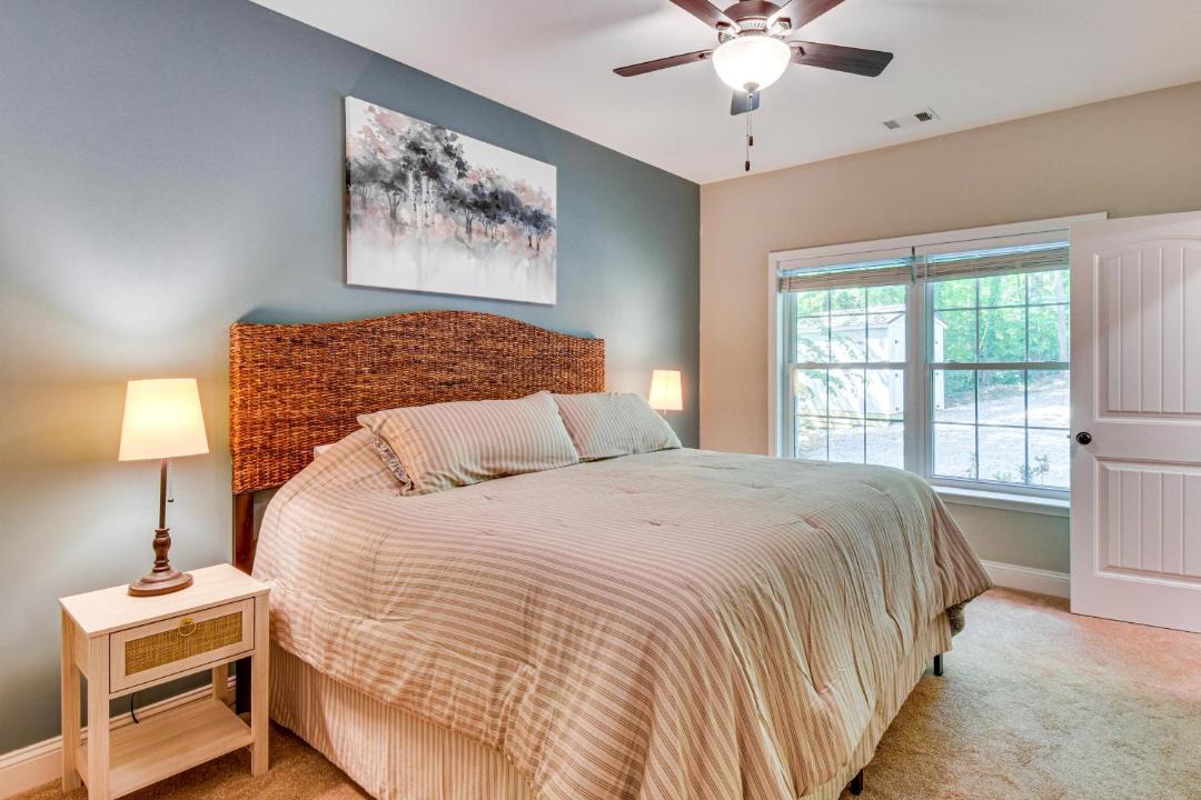 Photo of Bedroom in Toccoa