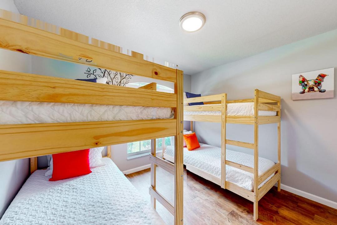 Photo of Bedroom in Lakewood Park