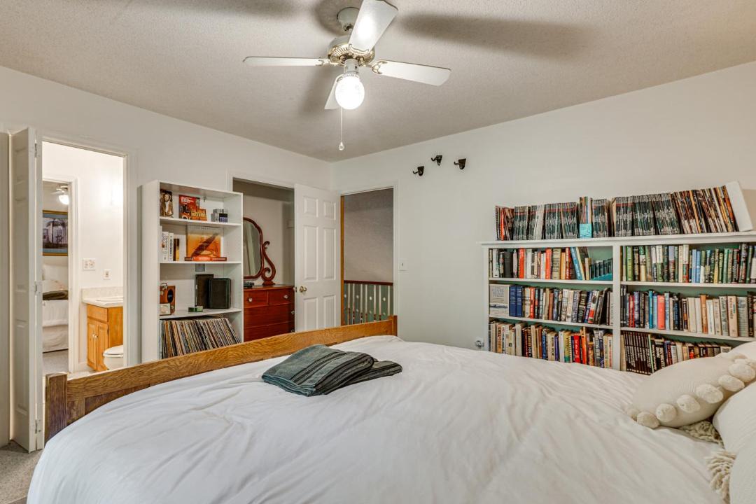 Photo of Bedroom in Sunset