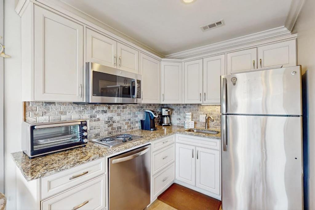 Photo of Kitchen in North Forest Beach