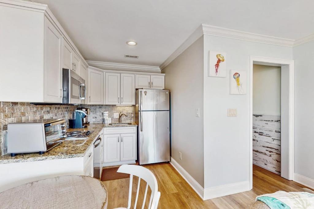Photo of Kitchen in North Forest Beach