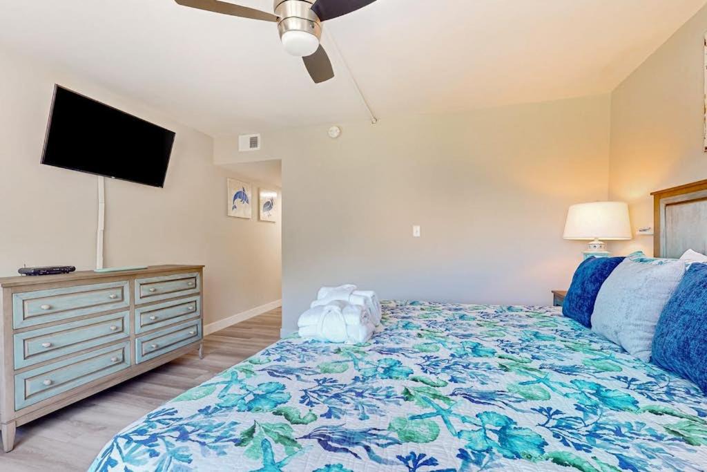 Photo of Bedroom in Folly Field