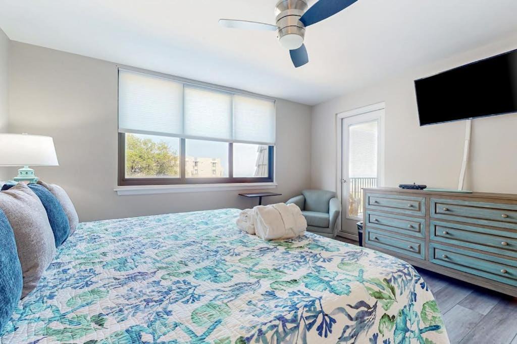 Photo of Bedroom in Folly Field