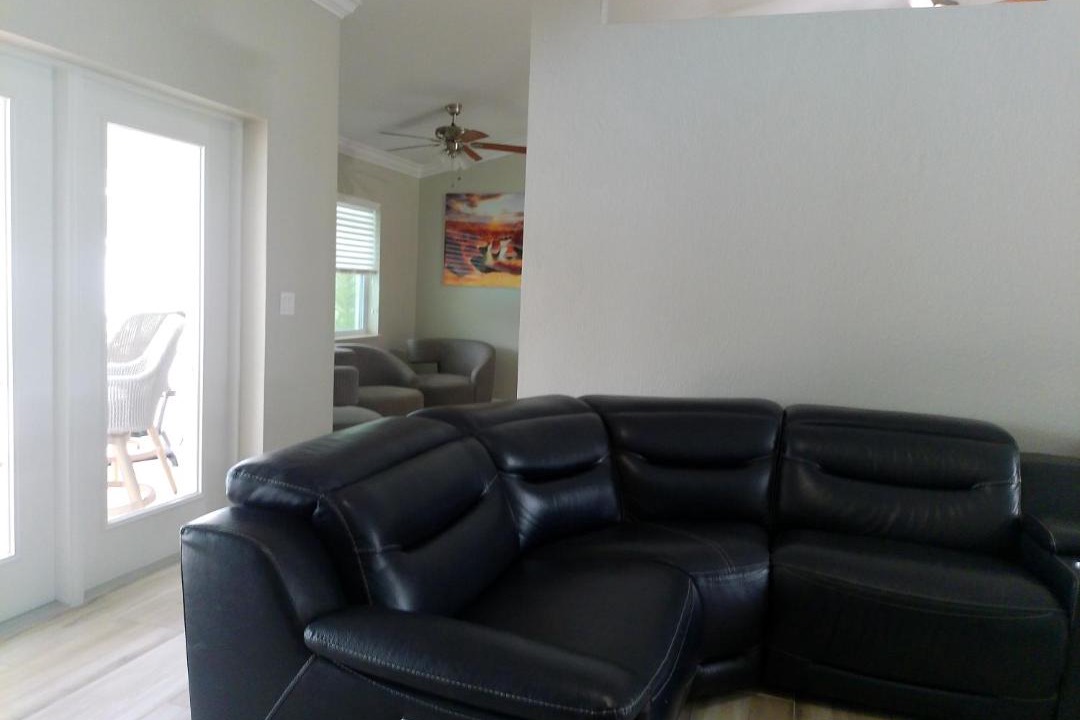 Photo of Livingroom in Sylvan Shores