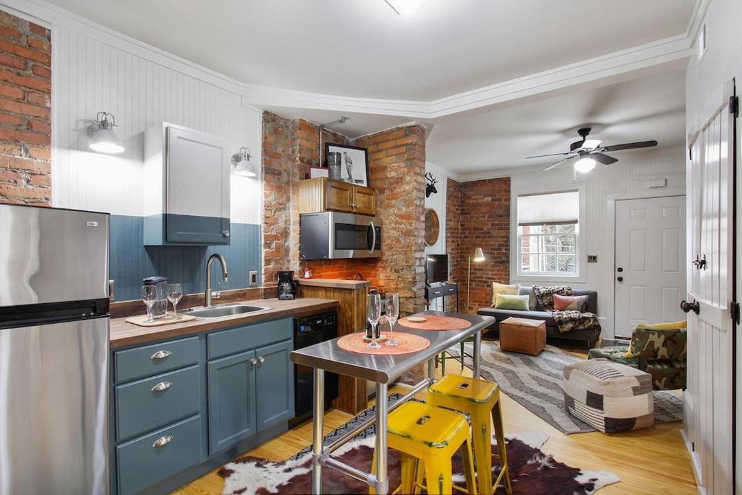 Photo of Kitchen in Savannah Victorian District
