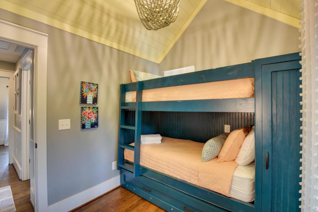 Photo of Bedroom in West Union
