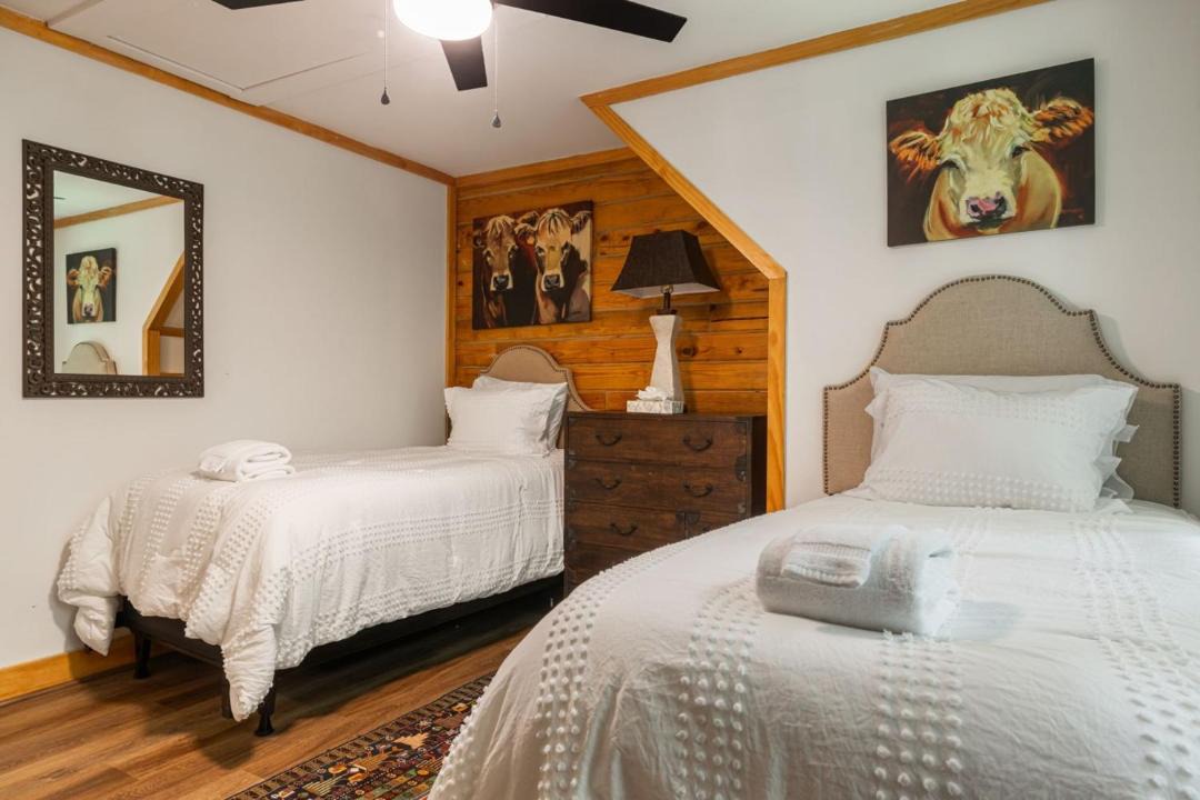 Photo of Bedroom in Cullowhee