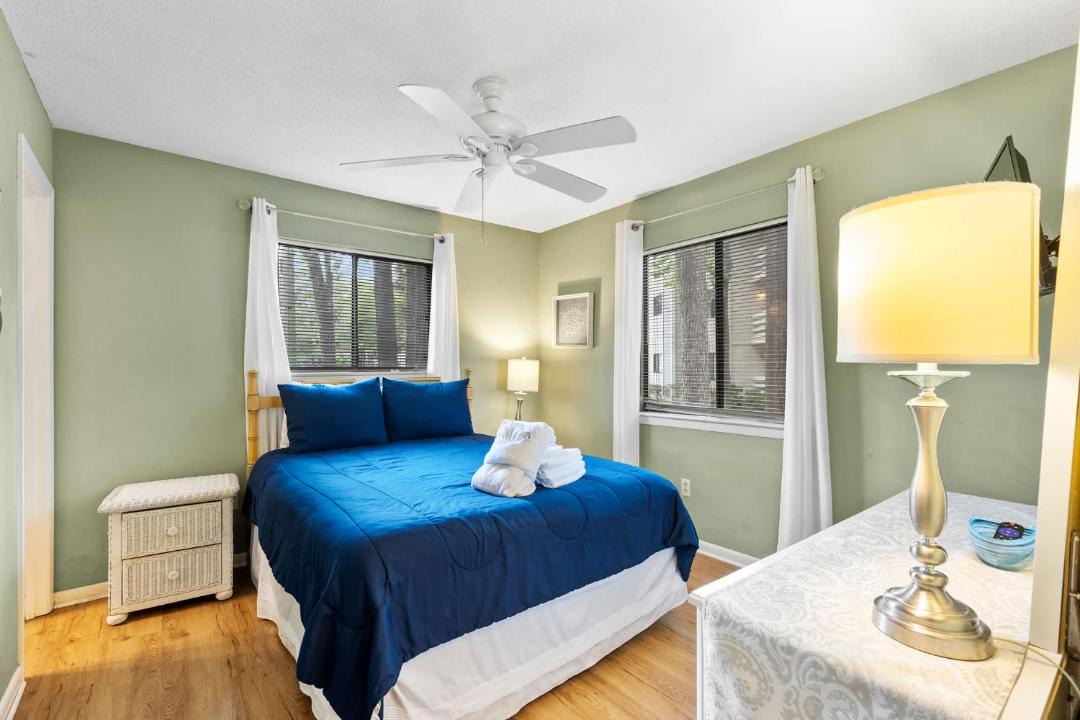 Photo of Bedroom in Folly Field