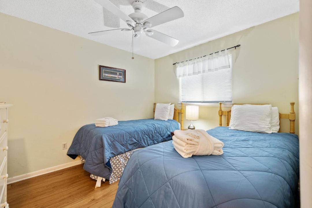 Photo of Bedroom in Folly Field