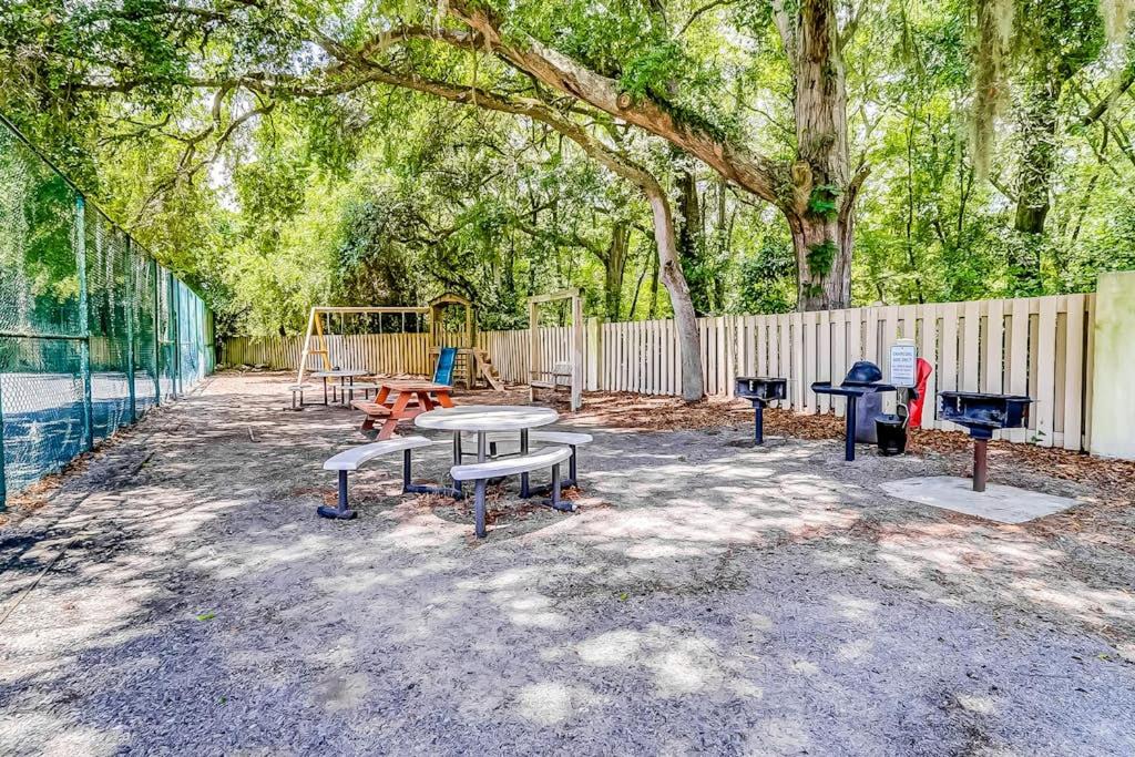 Photo of Others in Palmetto Dunes