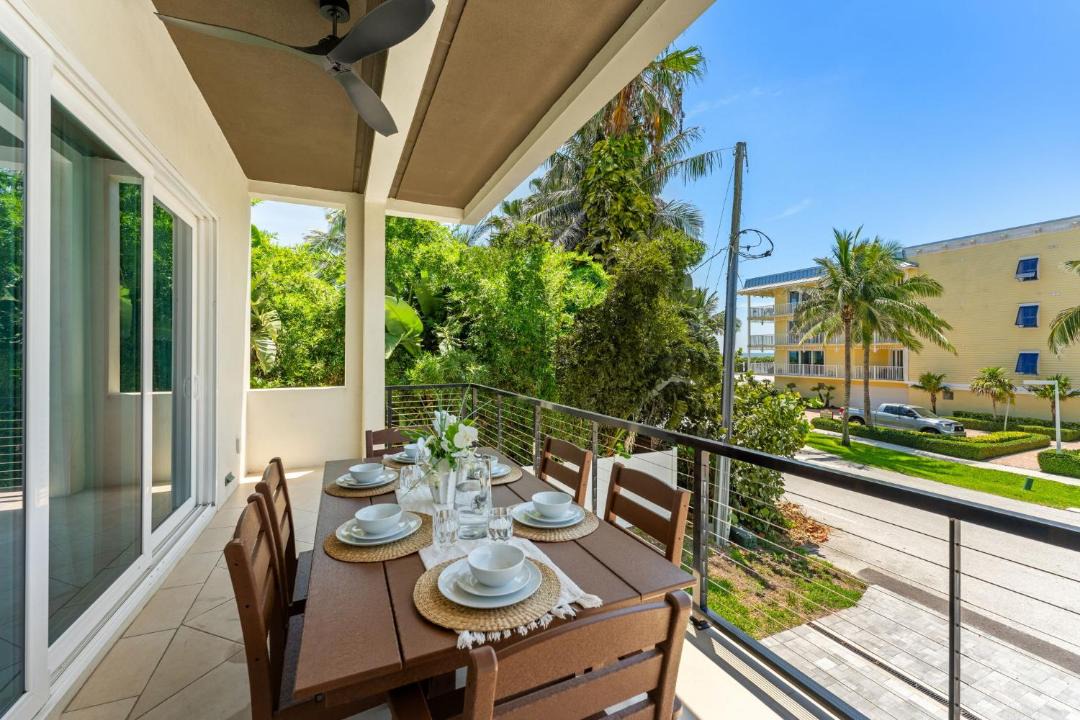 Photo of Patio Balcony in Indialantic By The Sea