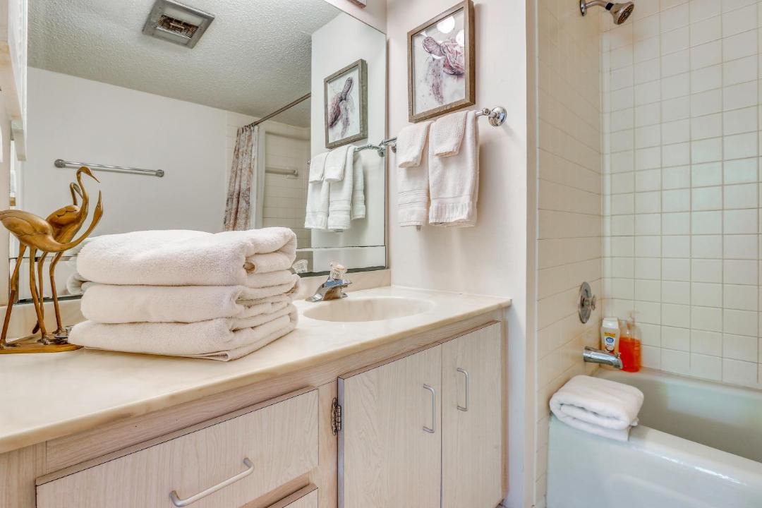 Photo of Bathroom in Folly Field