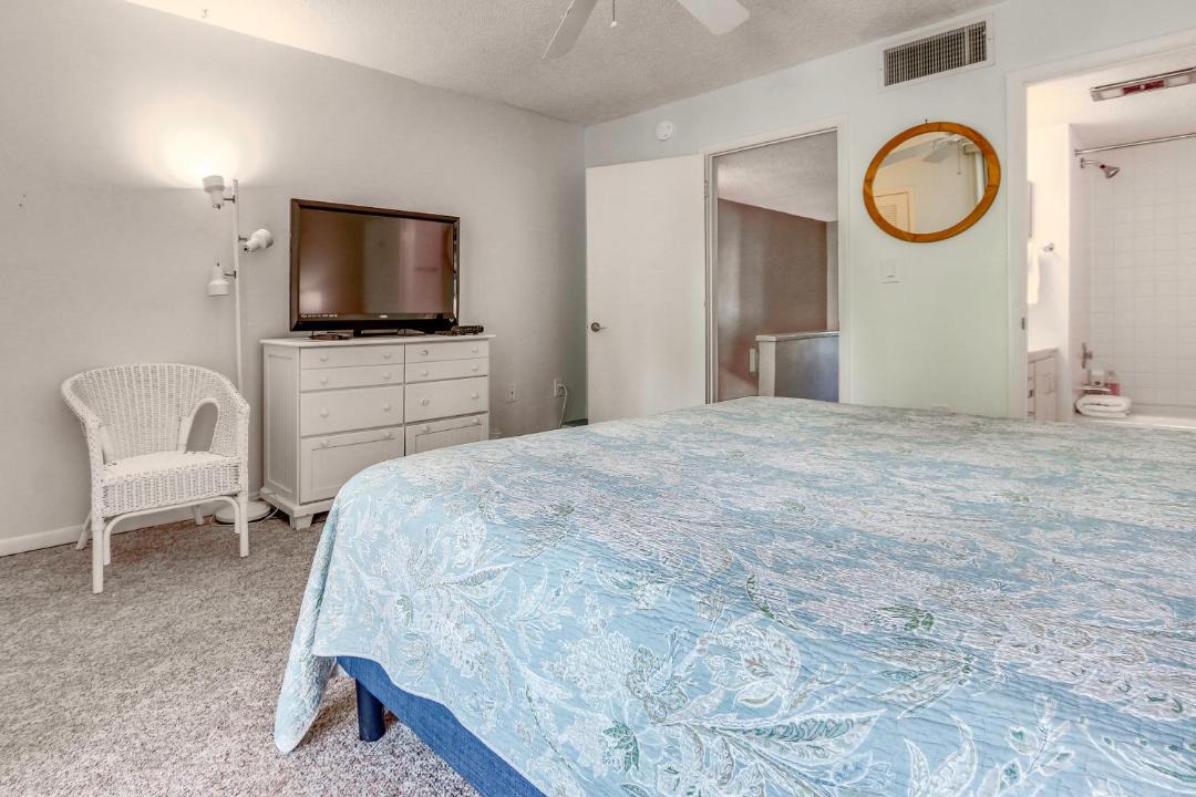 Photo of Bedroom in Folly Field