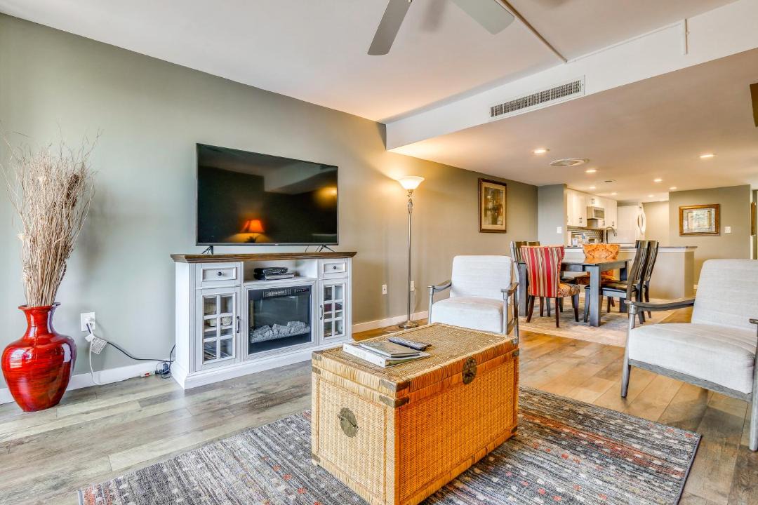 Photo of Livingroom in Folly Field