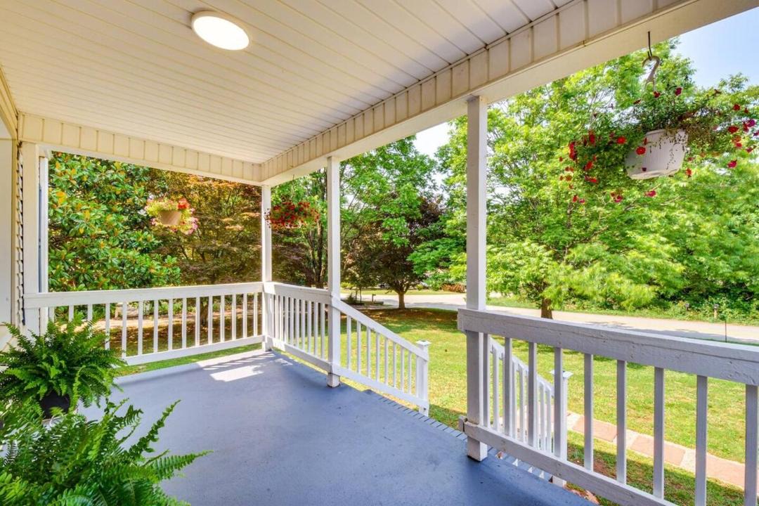 Photo of Patio Balcony in Seneca