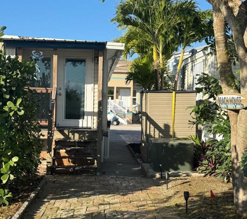 Photo of Others in Hutchinson Island South