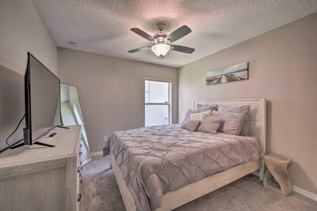 Photo of Bedroom in Seasons