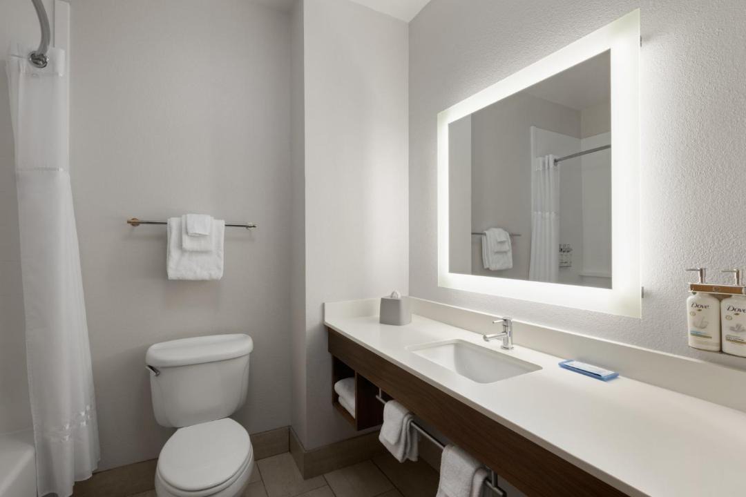 Photo of Bathroom in Lake Wales