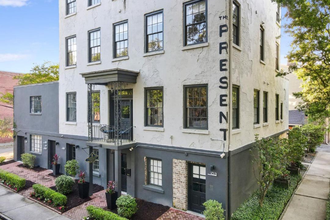 Photo of Others in Historic District - North