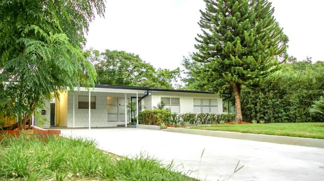 Photo of Others in Lake Underhill