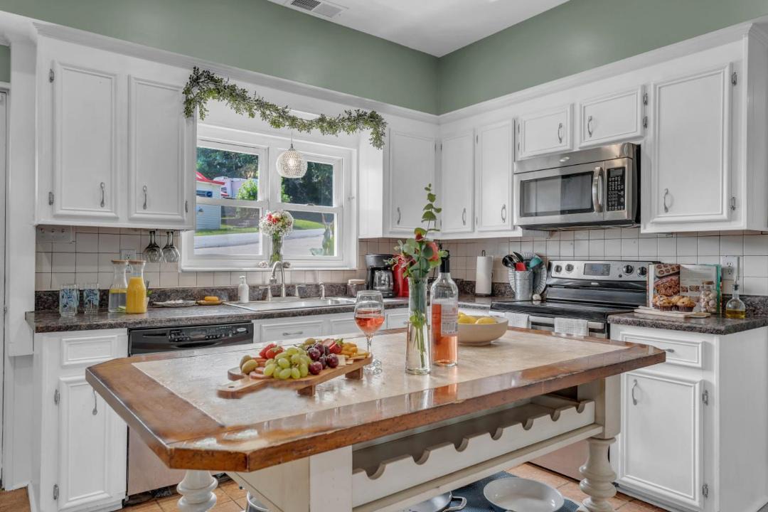 Photo of Kitchen in Greenwood