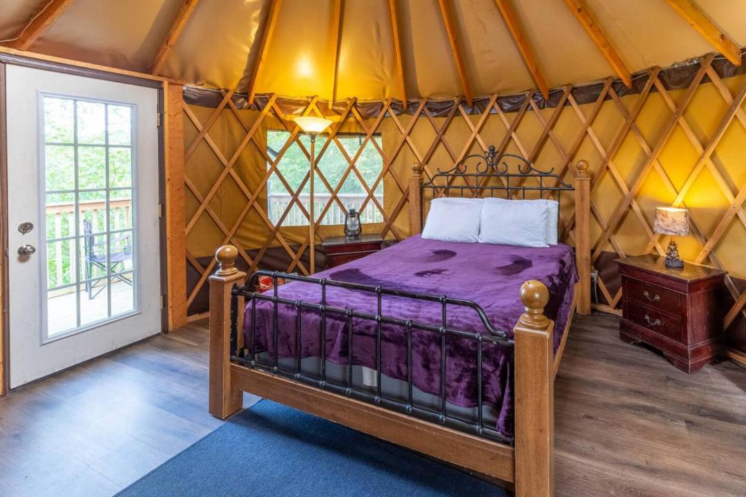Photo of Bedroom in Cullowhee