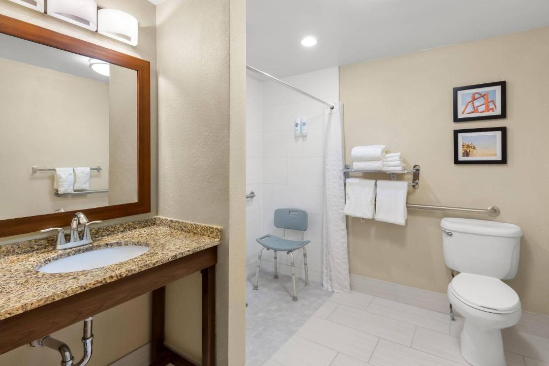 Photo of Bathroom in Florida Center
