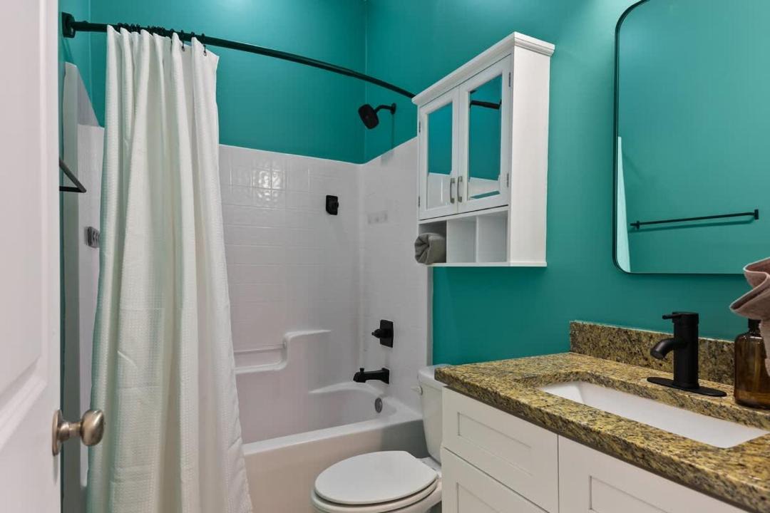Photo of Bathroom in Dixon Park