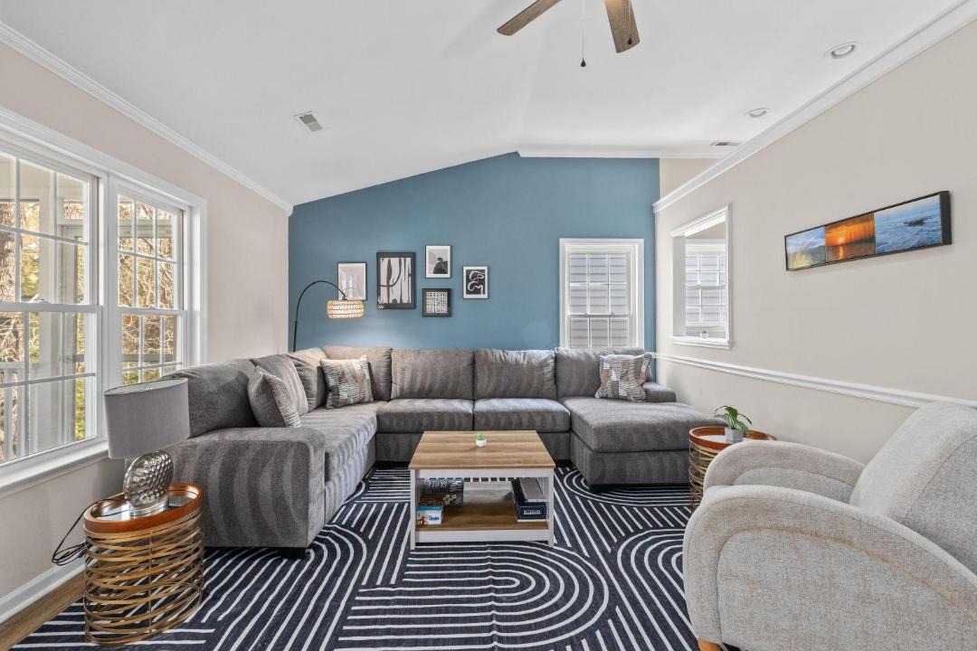Photo of Livingroom in North Charleston