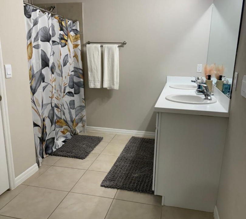 Photo of Bathroom in Mariner