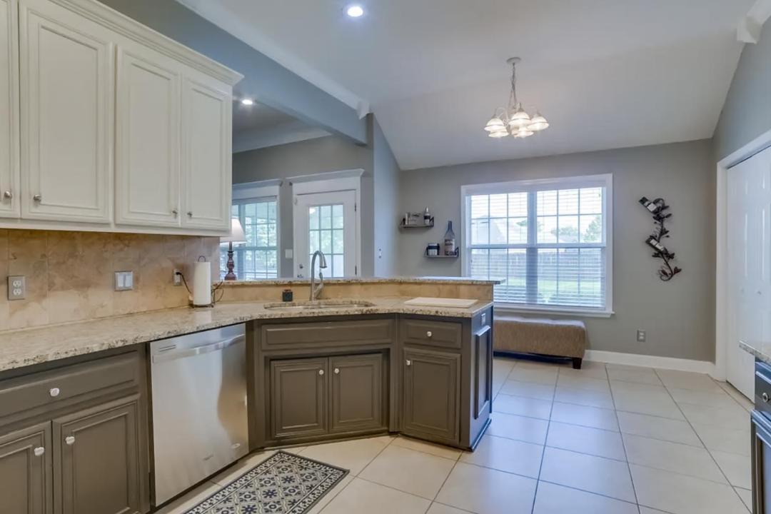 Photo of Kitchen in Valdosta