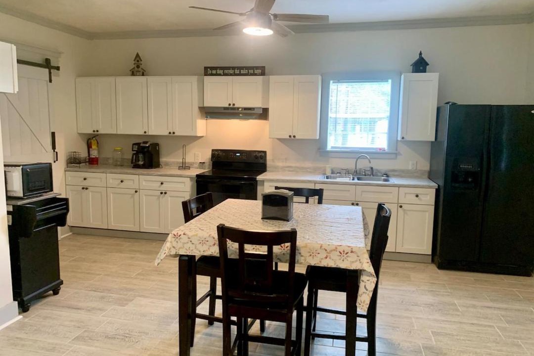 Photo of Kitchen in Ludowici