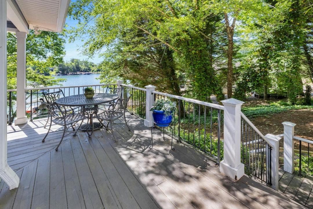 Photo of Patio Balcony in Seneca
