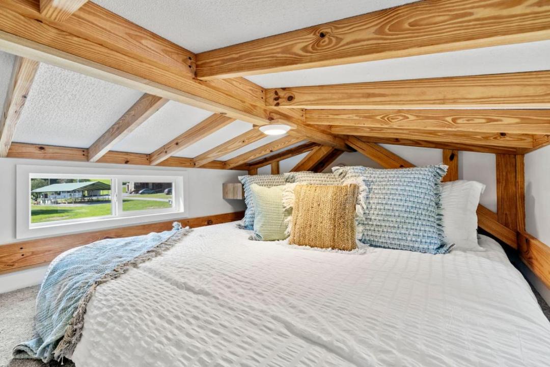 Photo of Bedroom in Sylva