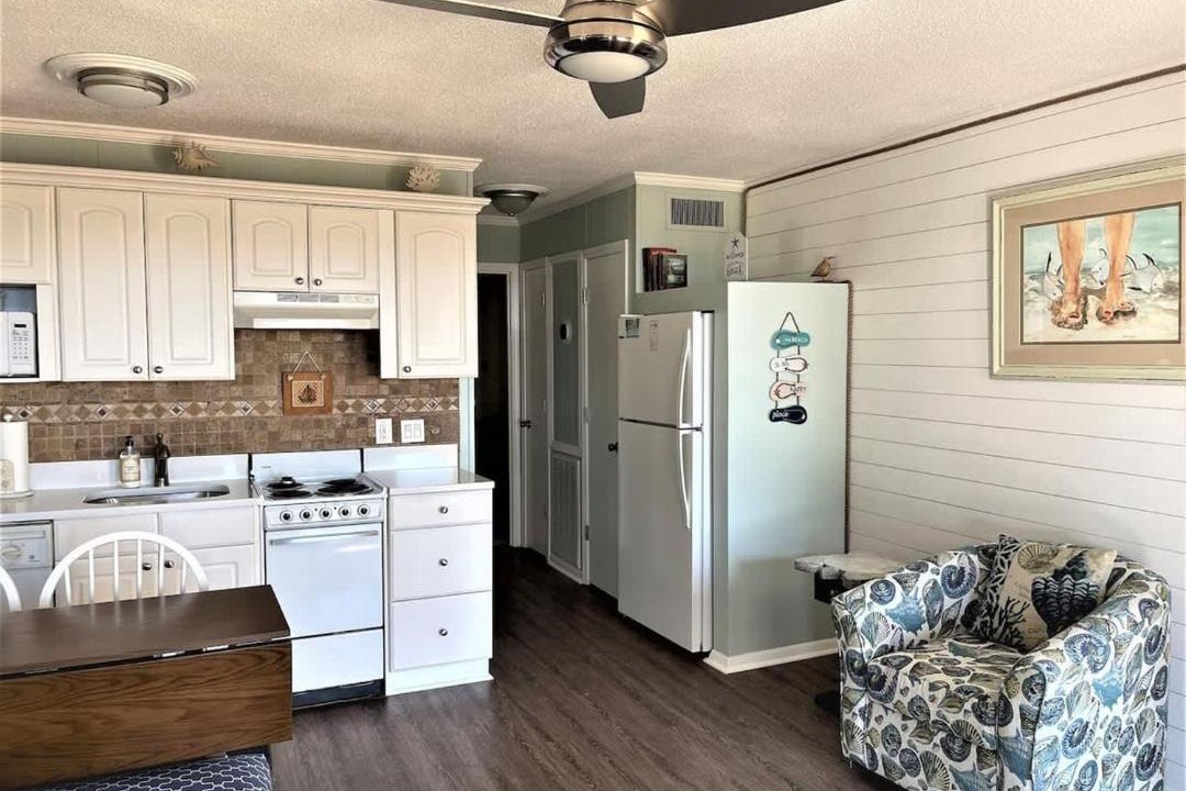 Photo of Kitchen in Folly Field