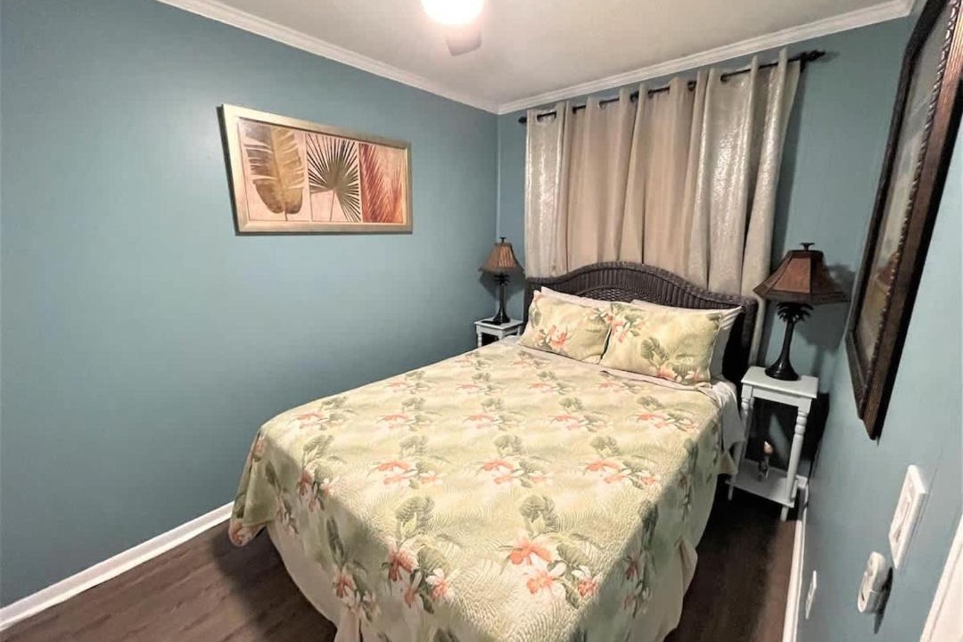 Photo of Bedroom in Folly Field