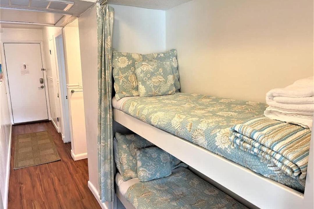 Photo of Bedroom in North Forest Beach