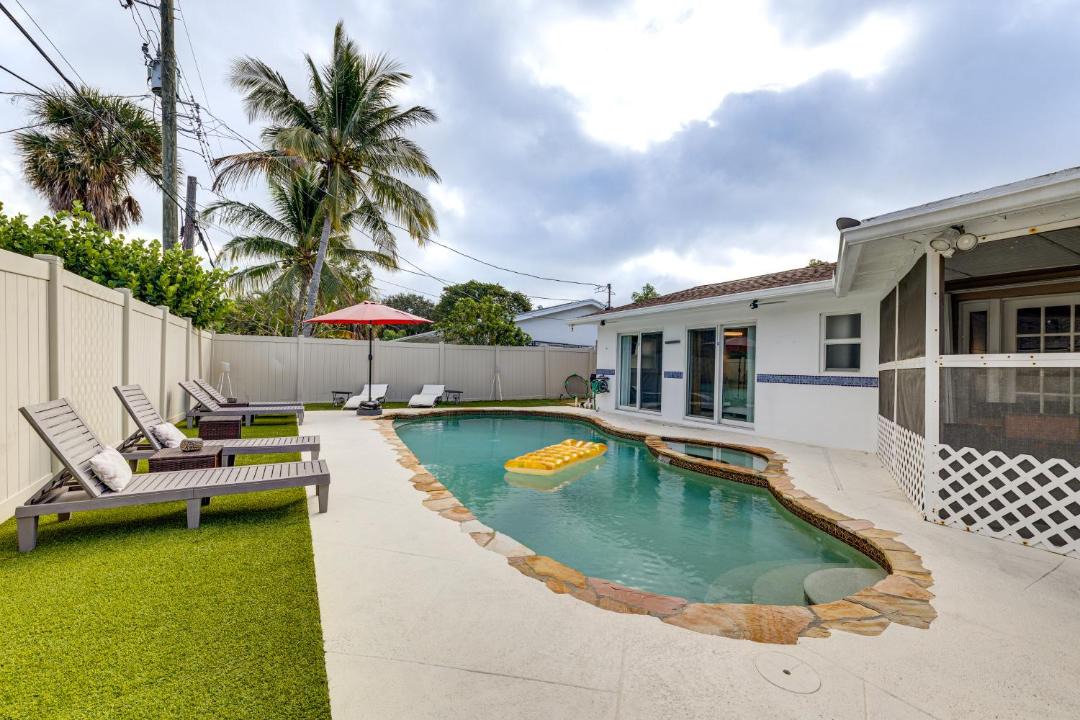Photo of Others in Tropic Palms