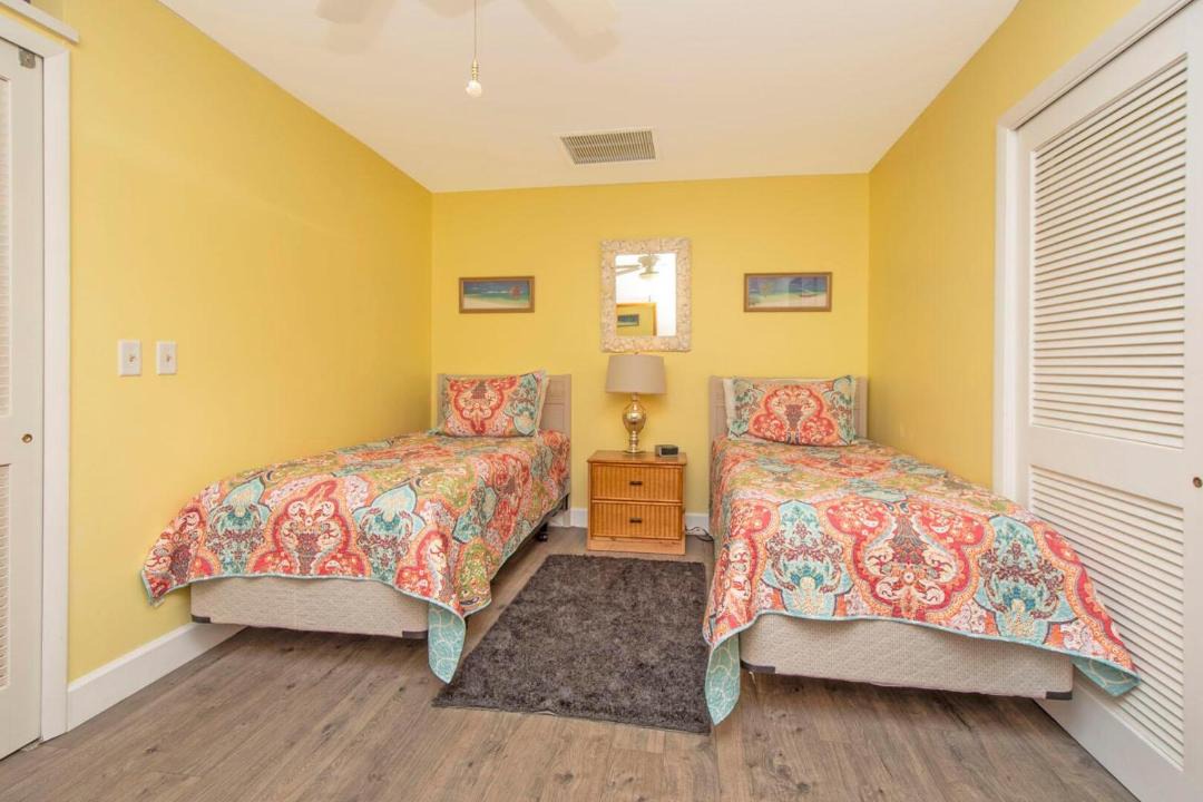 Photo of Bedroom in Isles of Capri