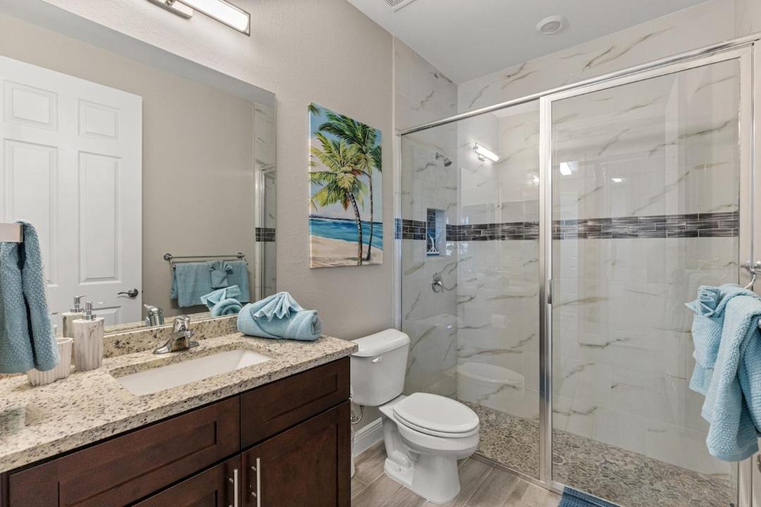 Photo of Bathroom in Trafalgar