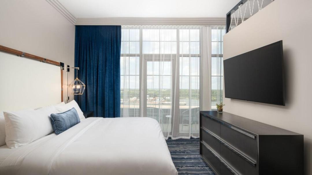 Photo of Bedroom in Historic District - North