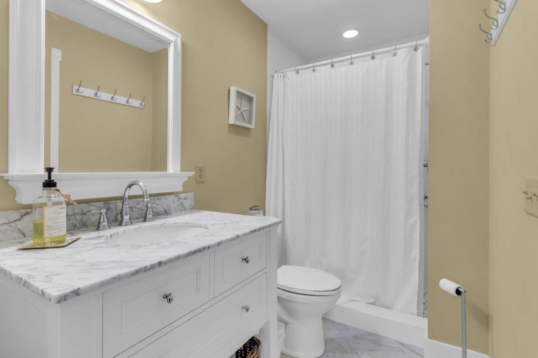 Photo of Bathroom in Palmetto Dunes