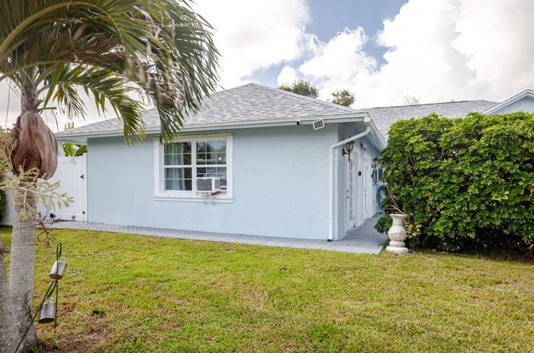 Photo of Others in Florida Ridge