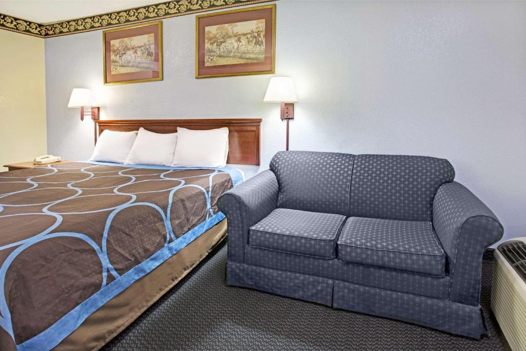 Photo of Bedroom in Suwanee