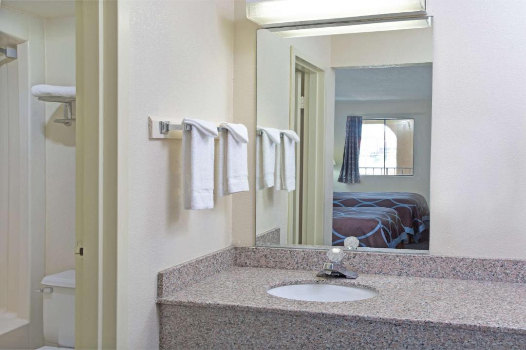 Photo of Bathroom in Suwanee
